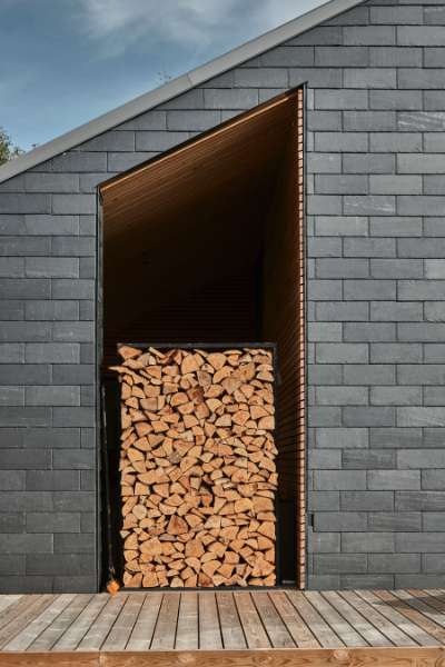 Slate, wood and steel profiles in stylish symmetry, Mågevej 11, 4040 Jyllinge